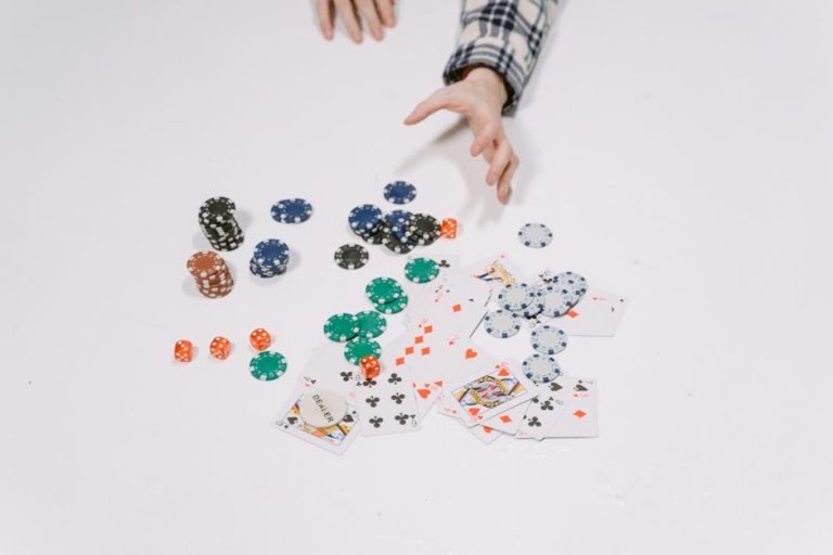 Sa Pula Sa Puti Traditional Betting Game